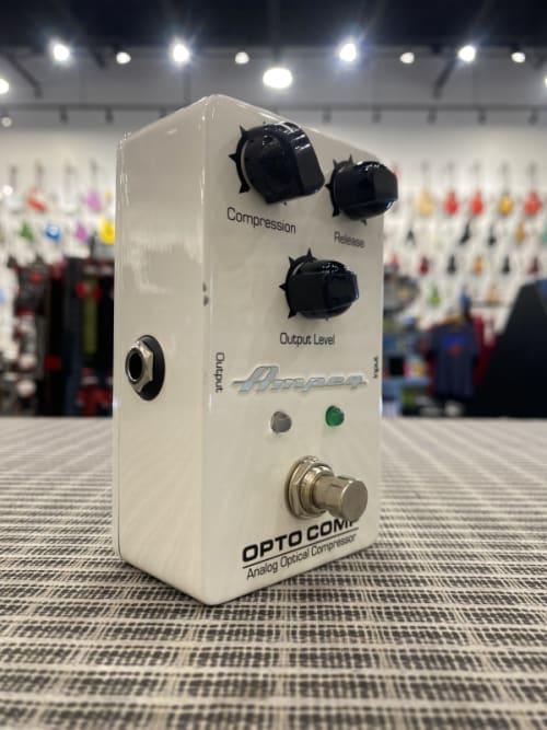 Ampeg Opto Comp Compressor Bass Effects Pedal | Firehouse Guitars