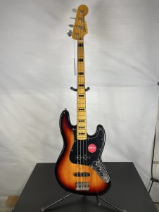 Squier Classic Vibe '70s Jazz Bass 4-String Bass Guitar, Maple Fingerboard, 3-Color Sunburst