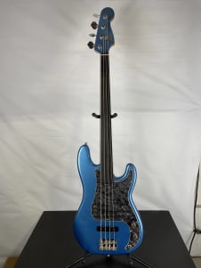 Fender Tony Franklin Signature Fretless 4-String Precision Bass Guitar, Ebony Fingerboard, Lake Placid Blue