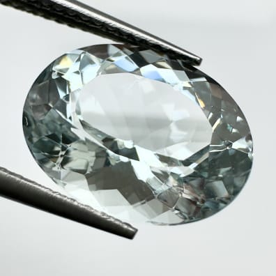 Aquamarin oval, 13 x 10 mm, 5,33 ct, Brasilien, GIT-Zertifikat