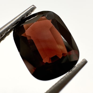Spinelle coussin, 8 x 6 mm, 1.60 ct, Myanmar