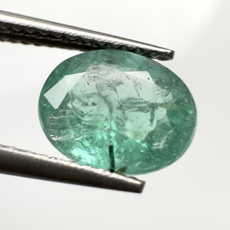 &Eacute;meraude ovale, 8 x 6 x 4 mm, 1.66 ct