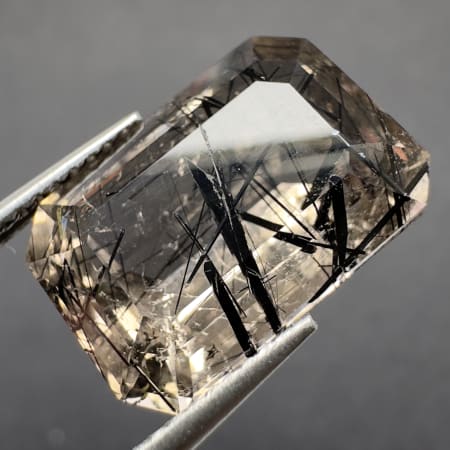Quartz avec inclusions fum&eacute; avec rutile noir, octogonal, Pakistan, 14 x 10 x 7 mm, 8.12 ct