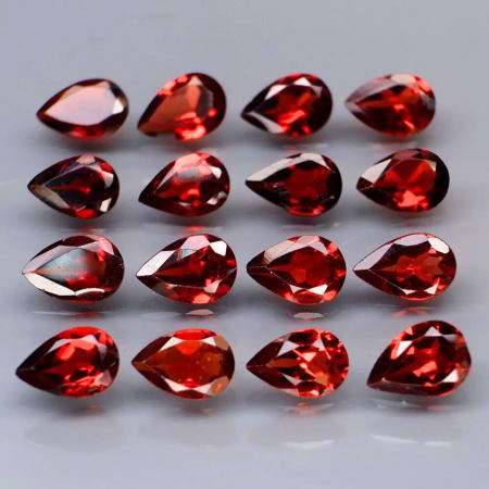 Almandine garnet Pear, 16 Pcs, 6 x 4 mm, 7.59 ct