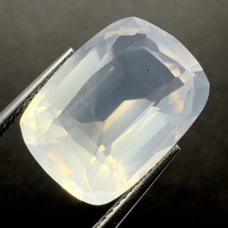 Pierre de lune Blanc, coussin, Pakistan, 16 x 11 x 9 mm, 11.69 ct