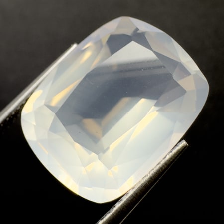 Pierre de lune Blanc, coussin, Pakistan, 17 x 13 x 9 mm, 15.86 ct