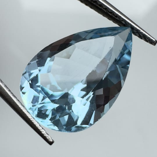 Blue Topaz Sky Blue, Pear, Brazil, 15 x 10 x 7 mm, 7.40 ct