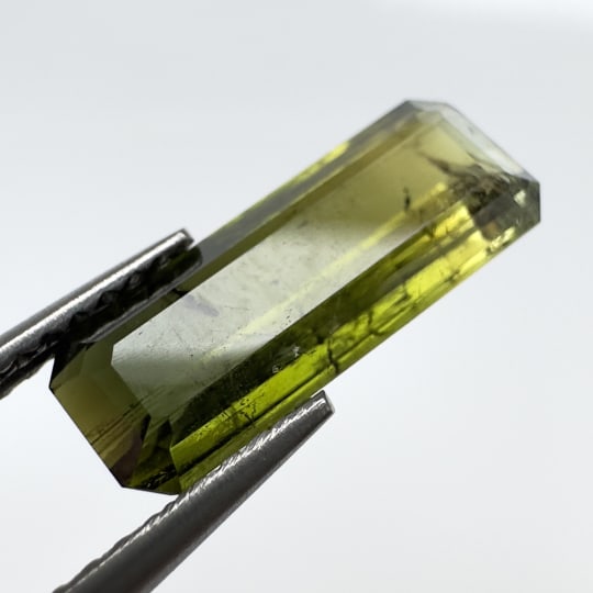 Tourmaline Vert bicolore, Octogonal, Afghanistan, 13 x 5 x 3 mm, 2.25 ct