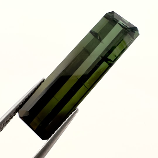 Tourmaline Vert jaun&acirc;tre, Octogonal, Mozambique, 28 x 8 x 6 mm, 15.57 ct, certificat GIT