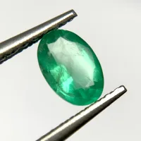 &Eacute;meraude ovale, 6 x 4 x 2 mm, 0.48 ct