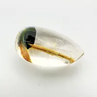 Quarz mit Einschl&uuml;ssen Goldrutil, Tropfenkabochon, Brasilien, 19 x 11 x 7 mm, 12.09 ct