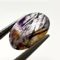Quartz avec inclusions Am&eacute;thyste avec Rutile Noir, Cabochon, Norv&egrave;ge, 10 x 7 x 4 mm, 2.35 ct