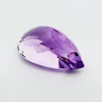 Am&eacute;thyste poire, 22 x 13 x 10 mm, 17.65 ct