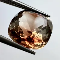 Champagner Topas Bicolor, Kissen, Brasilien, 8,83 ct