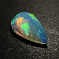 &Auml;thiopischer Opal Farbspiel, Birne, 12 x 7 x 4 mm, 1,62 ct