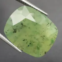 Hydrogrossularer Granat Gelblich gr&uuml;n, Kissen, Pakistan, 15 x 12 x 6 mm, 9,33 ct