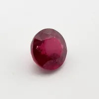 Rubis trait&eacute; rouge, ronde, Madagascar, 6 x 6 mm, 1.88 ct