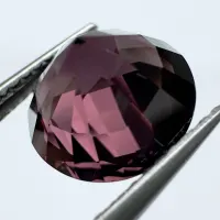 Spinell rund, 9 x 9 mm, 3,97 ct, Myanmar, GIT-Zertifikat