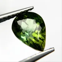 Tourmaline Vert, poire, Mozambique, 8 x 6 x 5 mm, 1,62 ct