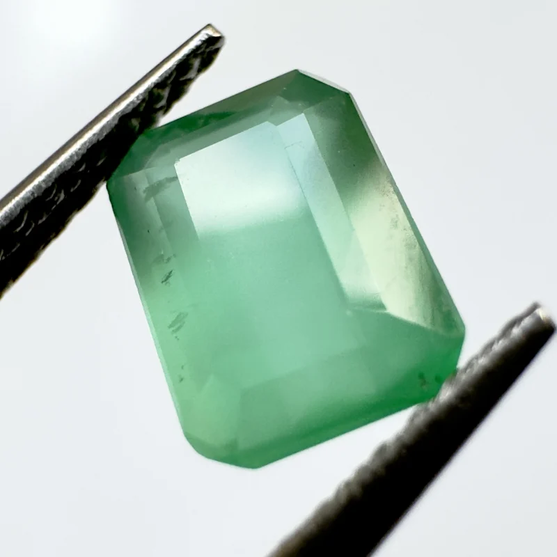 Smaragd achteckig, 7 x 5 x 4 mm, 1.20 ct