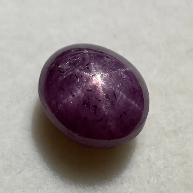 Star Ruby Pinkish Red, Cabochon, Madagascar, 10 x 8 x 6 mm, 6.40 ct