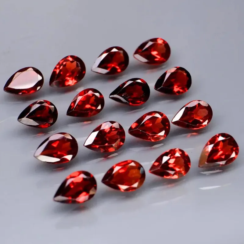 Almandine garnet Pear, 16 Pcs, 6 x 4 mm, 7.59 ct