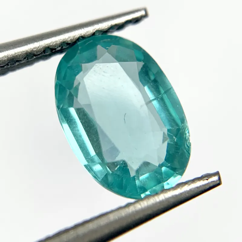 Apatit oval, 8 x 5 x 3 mm, 1.21 Ct