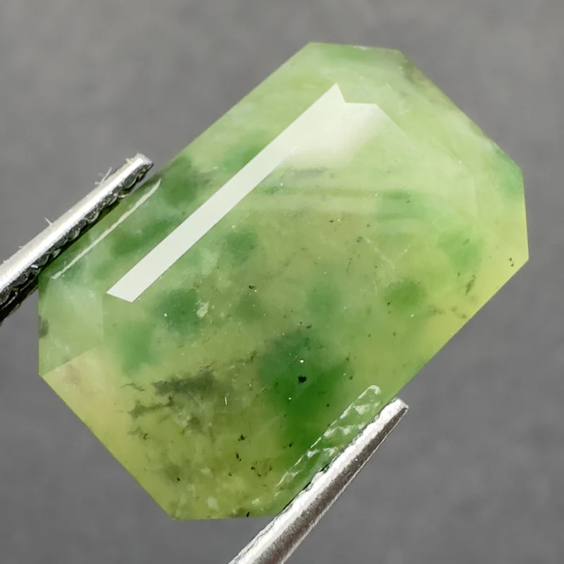 Hydrogrossular Garnet Yellowish Green, Octagonal, Pakistan, 16 x 10 x 7 mm, 12.47 ct