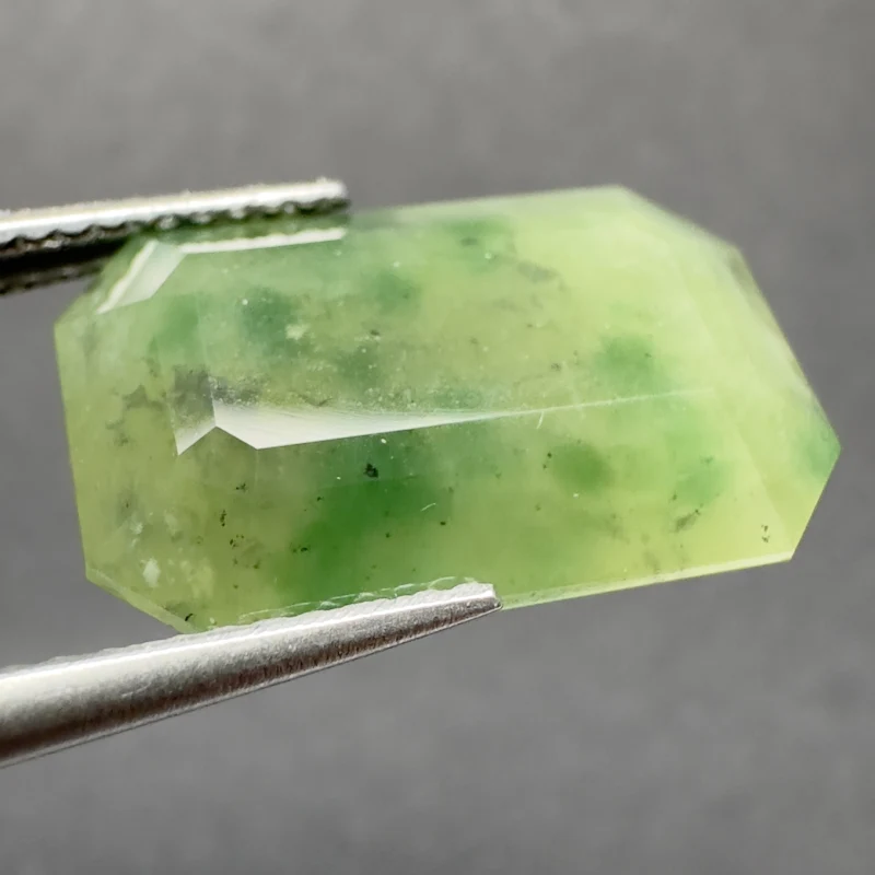 Hydrogrossular Garnet Yellowish Green, Octagonal, Pakistan, 16 x 10 x 7 mm, 12.47 ct