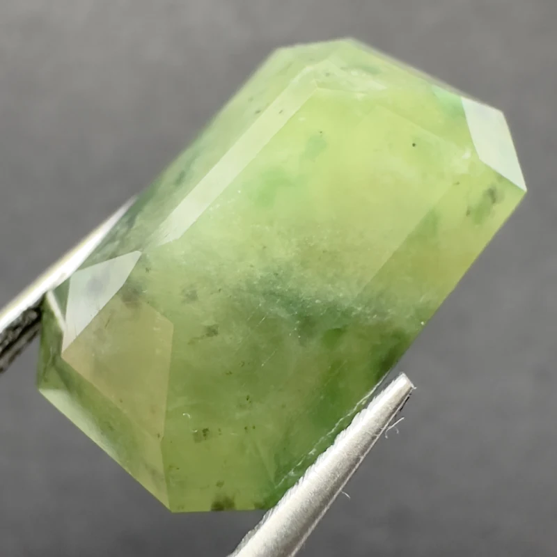 Hydrogrossular Garnet Yellowish Green, Octagonal, Pakistan, 16 x 10 x 7 mm, 12.47 ct
