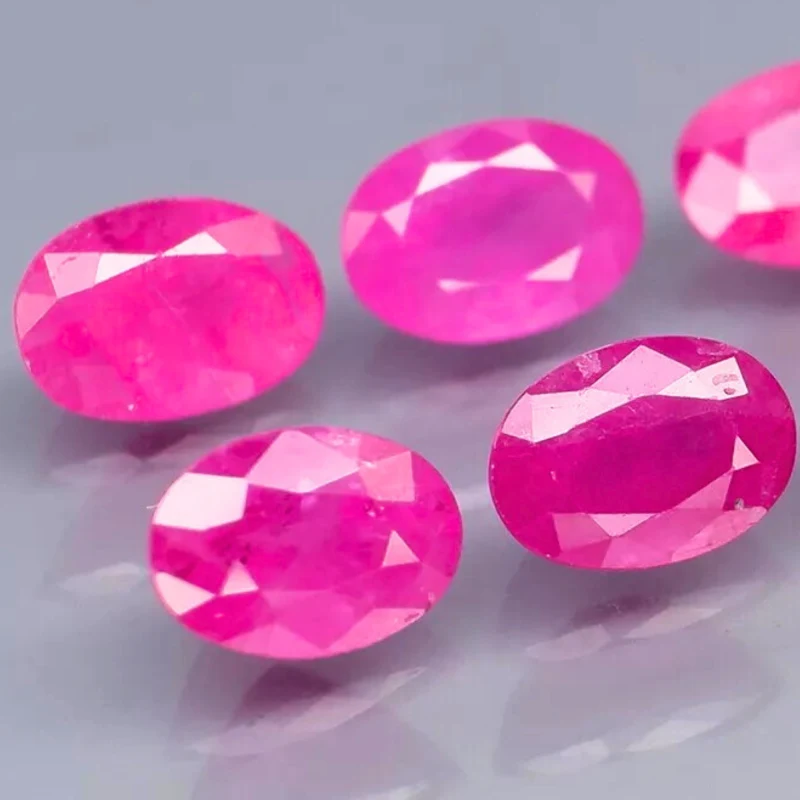Rubis chauff&eacute; ovale, rouge-rose, 6 pcs, 6 x 4,5 mm - 6 x 4 mm, 3.84 ct