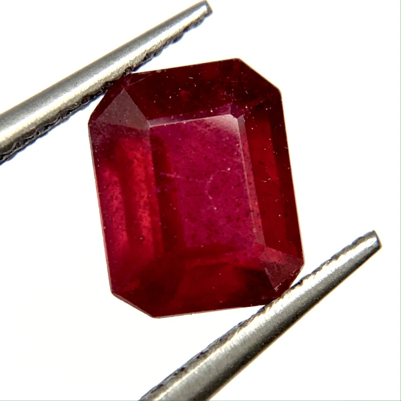 Rubin behandelt Rot, Achteckig, Madagaskar, 2,49 ct