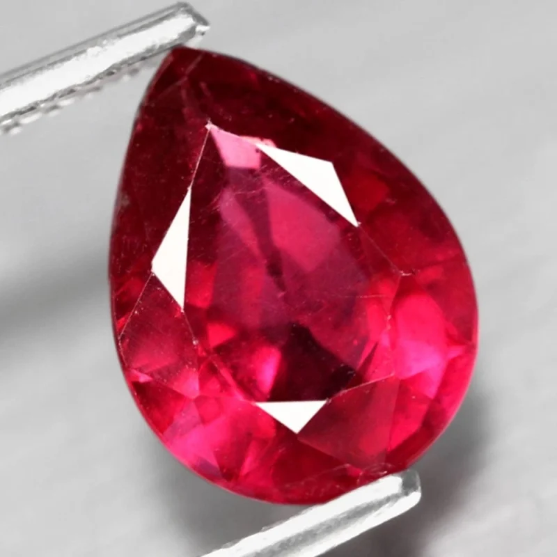 Rubin behandelt Birne, 8 x 6 mm, 1.98 ct, Madagaskar