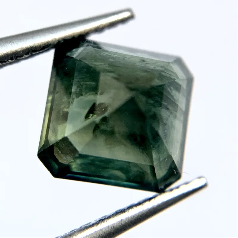 Sapphire Green, Heated, Octagonal, Madagascar, 3.30 ct
