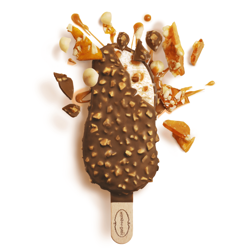 Macadamia-Nut-Brittle-Stickbar_Uk_Plinth