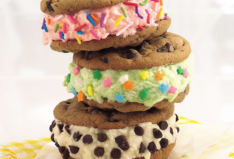 image of cookie ice cream sandwiches