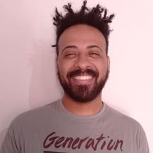 Iran Paulo headshot