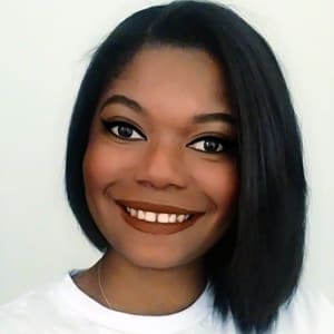 Emília Beda headshot
