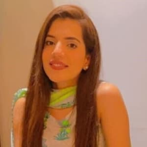 Tehreem Arif headshot