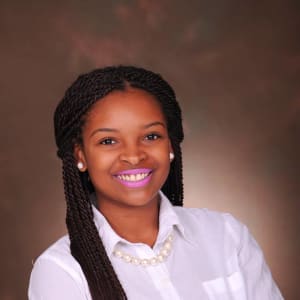 Rhaven Holmes headshot
