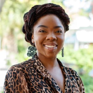 Maya Francis headshot