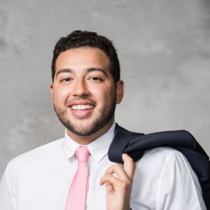 Justin Colon headshot