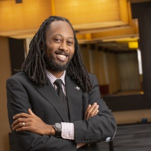 Akil E. Kennedy headshot