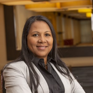 Donna Toney headshot