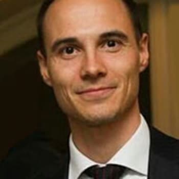 Oscar Pasquali Headshot