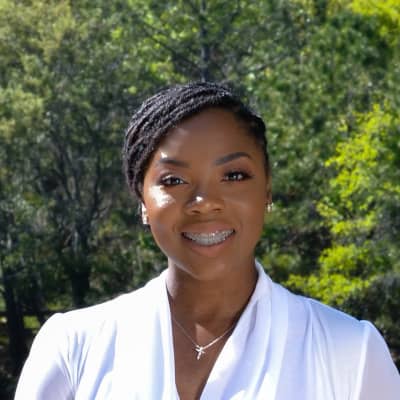 Maya Francis headshot