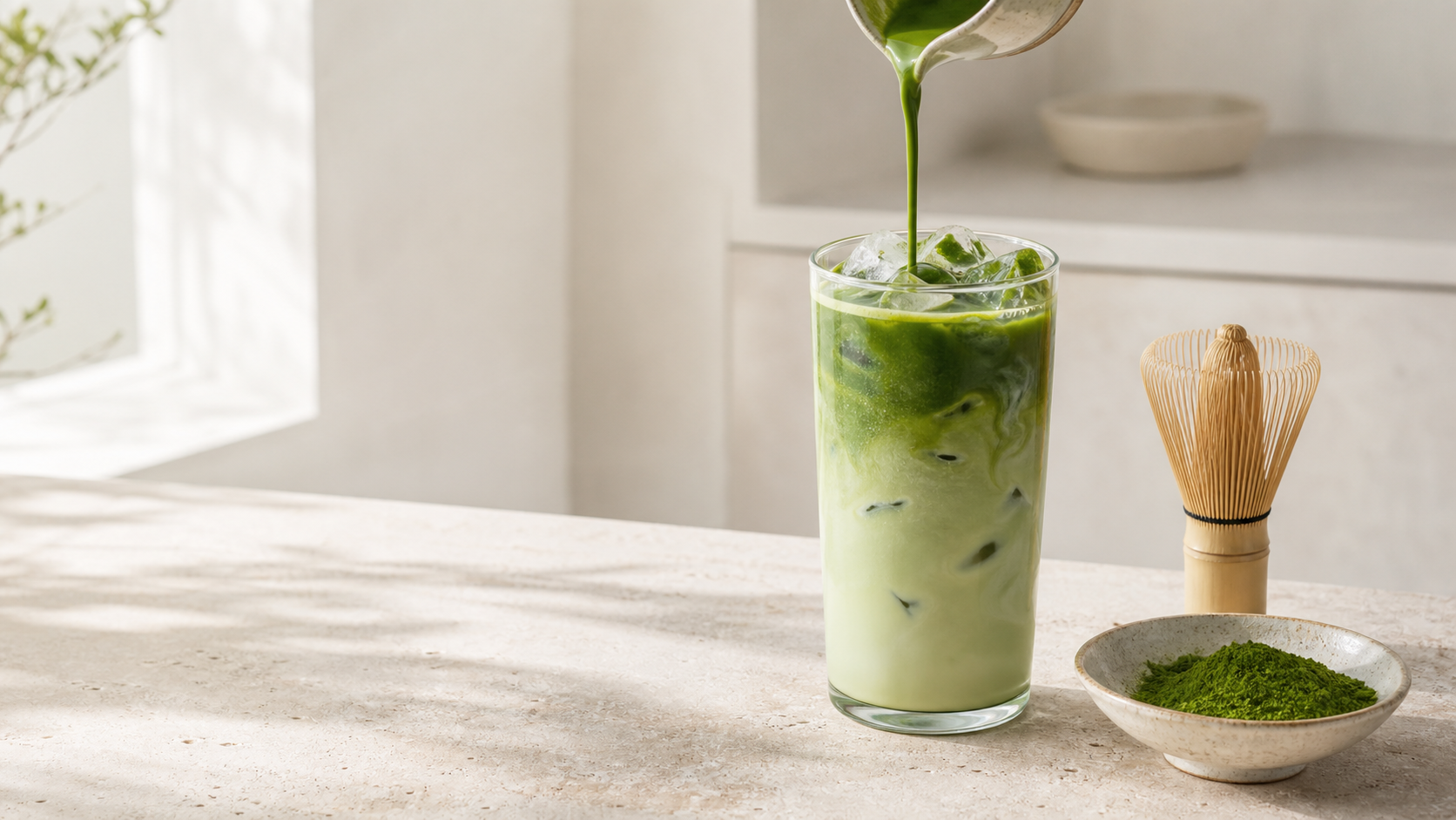 Iced matcha latte: a smooth, balanced recipe