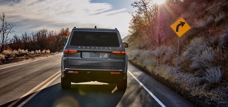 2025 Jeep Wagoneer Overland - Photo 7