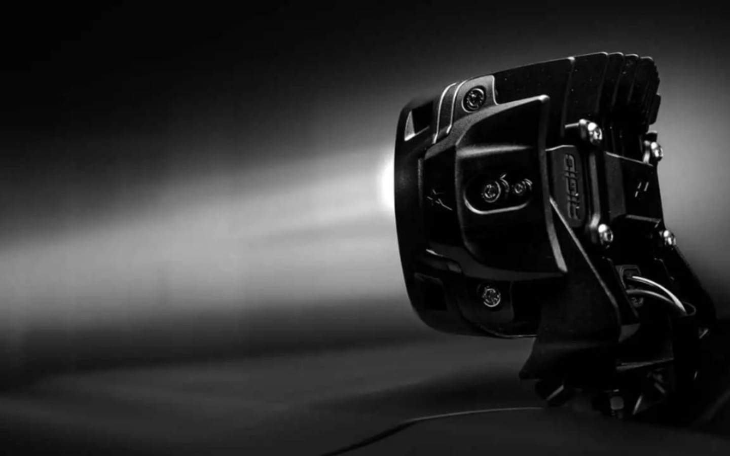 Could One Light Finally Do It All for Night Trail Runs