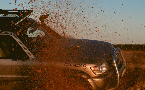 The Benefits of Snorkels in Dusty Environments